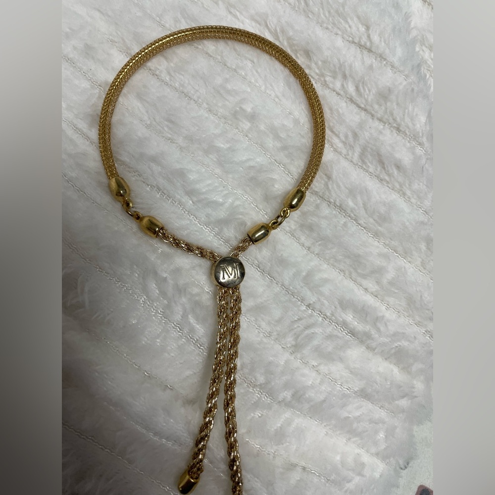 Elegant Golden bracelet